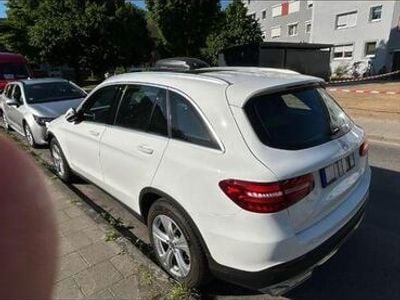 Mercedes GLC220