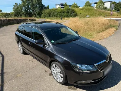 Gebraucht Skoda Superb Best of 140 PS (102 kW) 2015 Schwarz Kombi