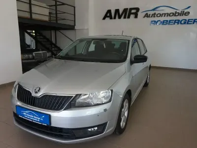 Używany Skoda Rapid Ambition 90 KM (66 kW) 2015 Srebrny Hatchback