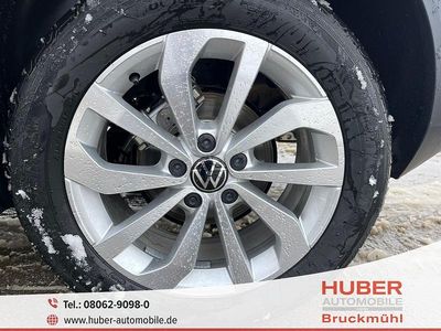 Pure white Neu 2026 VW T-Roc Style SUV | 27.990 €