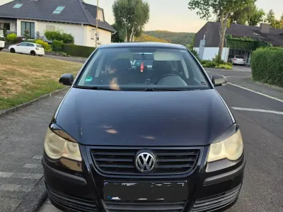 Gebraucht VW Polo 70 PS (51 kW) 2005 Schwarz Kleinwagen