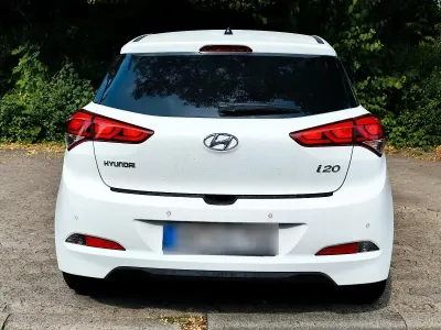 Gebraucht Hyundai i20 Turbo 100 PS (73 kW) 2017 Weiß Limousine