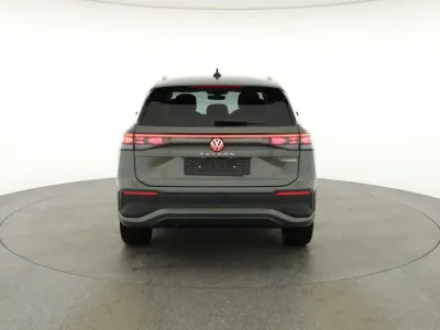 Neu VW Tayron Life 204 PS (150 kW) 2026 Cipressino grün metallic SUV
