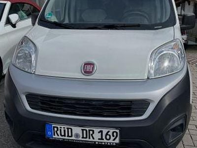 Gebraucht Fiat Fiorino 95 PS (69 kW) 2021 Weiß Van / Kleinbus