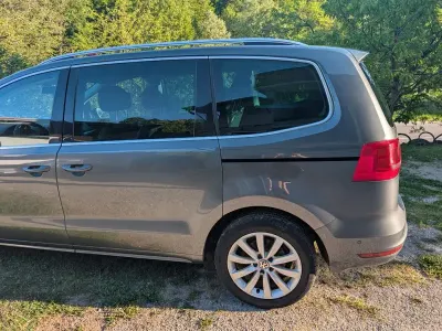 Gebraucht VW Sharan Highline 177 PS (130 kW) 2014 Grau Van / Kleinbus