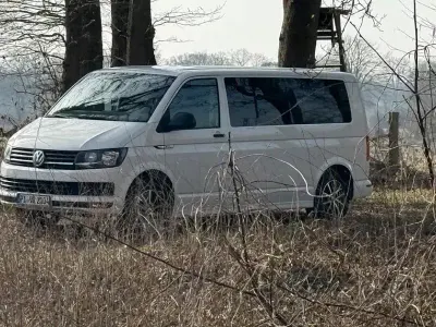 Gebraucht VW Transporter 150 PS (110 kW) 2018 Weiß Van