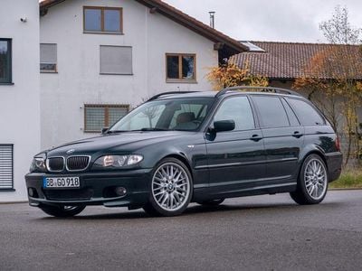 BMW 330