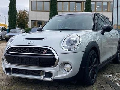 Usado Mini Cooper SD 170 HP (125 kW) 2016 Prateado Citadino