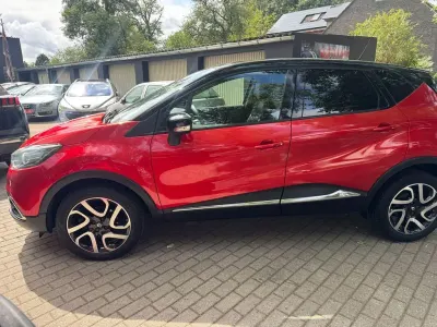 Gebraucht Renault Captur XMOD 90 PS (66 kW) 2015 Rot SUV