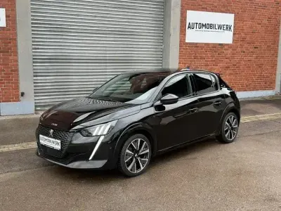 Gebraucht Peugeot 208 Allure GT-Line 102 PS (75 kW) 2023 Schwarz Kleinwagen