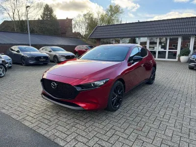 Neu Mazda 3 Homura-Line 186 PS (136 kW) 2025 Soul red crystal m Limousine