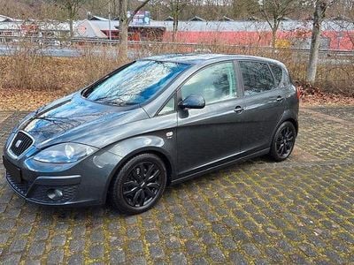 Gebraucht Seat Altea Style 125 PS (91 kW) 2009 Grau Van / Kleinbus