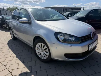 Gebraucht VW Golf VI Comfortline 122 PS (89 kW) 2009 Silber Kleinwagen