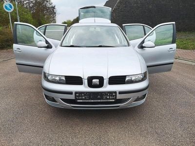 Usata Seat Leon 105 CV (77 kW) 2005 Argento Utilitaria
