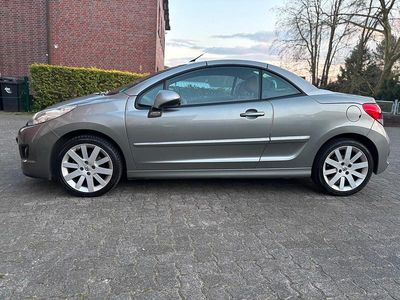 Gebraucht Peugeot 207 CC 120 PS (88 kW) 2012 Andere farben Cabrio