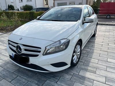 gebraucht Mercedes A180 A 180(BlueEFFICIENCY) Style