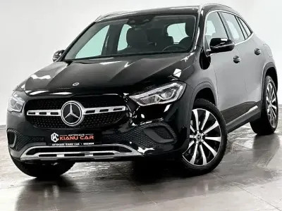 Gebraucht Mercedes GLA200 163 PS (119 kW) 2021 Schwarz SUV