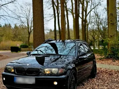 Gebraucht BMW 318 143 PS (105 kW) 2004 Schwarz Kombi