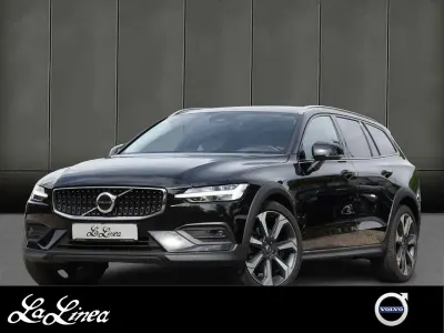 Gebraucht Volvo V60 CC Plus 197 PS (144 kW) 2023 Schwarz Kombi