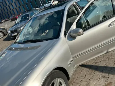 Gebraucht Mercedes C240 170 PS (125 kW) 2000 Grau Limousine