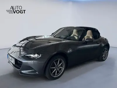 Neu Mazda MX5 Kazari 132 PS (97 kW) 2026 Grau Cabrio