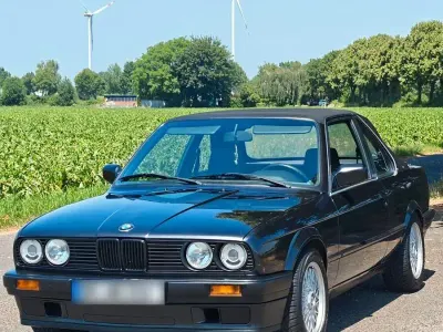 Gebraucht BMW 316 102 PS (75 kW) 1989 Schwarz Cabrio