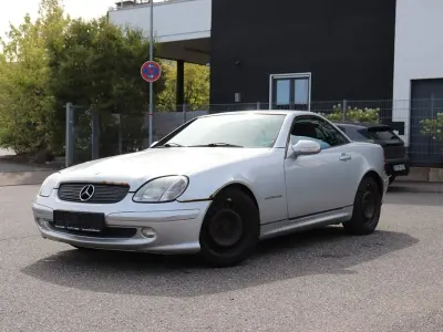 Gebraucht Mercedes SLK200 163 PS (119 kW) 2002 Silber Cabrio