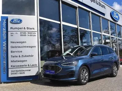 Używany Ford Focus Titanium X 155 KM (114 kW) 2023 Niebieski Sedan/Limuzyna