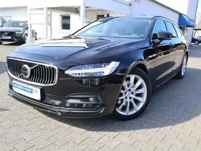 Usata Volvo V90 Momentum 197 CV (144 kW) 2022 Nero Station wagon