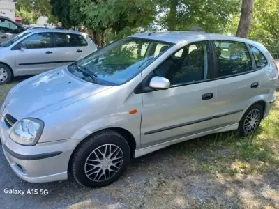 Gebraucht Nissan Almera Tino Acenta 116 PS (85 kW) 2006 Silber Van / Kleinbus