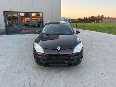 Second-hand Renault Mégane GrandTour 90 CP (66 kW) 2012 Maro Break