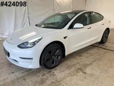 Gebraucht Tesla Model 3 258 kW (351 PS) 2023 Weiss metallic Limousine