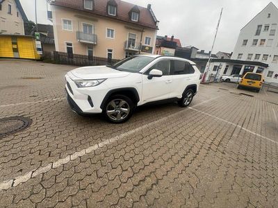 Gebraucht Toyota RAV4 Hybrid 218 PS (160 kW) 2019 Weiß SUV