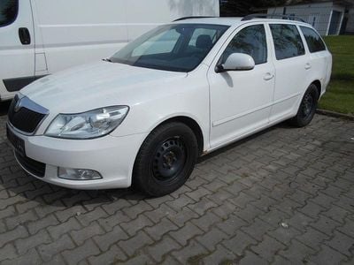 Second-hand Skoda Octavia Elegance 105 CP (77 kW) 2012 Alb Break