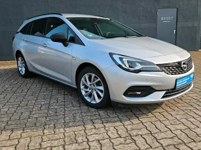 Gebraucht Opel Astra Elegance 122 PS (89 kW) 2022 Silber Kleinwagen