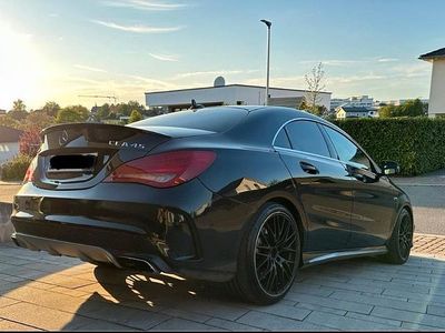 Mercedes CLA45 AMG