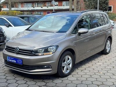 Second-hand VW Touran Comfortline 116 CP (85 kW) 2020 Bej Monovolum