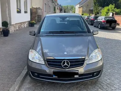 Gebraucht Mercedes A160 95 PS (69 kW) 2010 Grau Van / Kleinbus