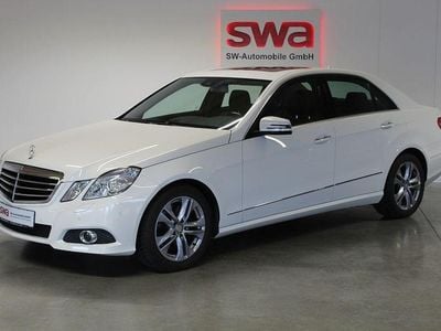 Usata Mercedes E350 Avantgarde 272 CV (200 kW) 2009 Bianco Berlina