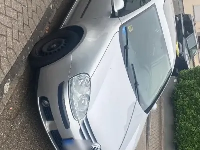 Gebraucht VW Golf V 75 PS (55 kW) 2005 Grau Kleinwagen