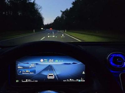 Grau Gebraucht 2022 Mercedes C300e Avantgarde Kombi | 33.250 € (Fairer Preis)