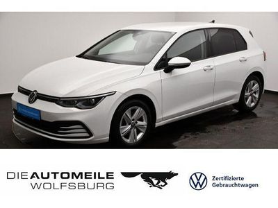 Weiß Gebraucht 2023 VW Golf Life Limousine | 22.990 € (Fairer Preis)