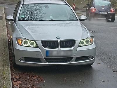 Gebraucht BMW 320 177 PS (130 kW) 2008 Silber Kombi
