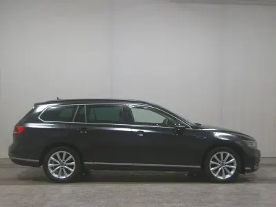 Gebraucht VW Passat GTE 218 PS (160 kW) 2022 Schwarz Kombi