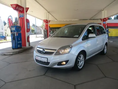 Gebraucht Opel Zafira Family 140 PS (102 kW) 2012 Silber Van / Kleinbus