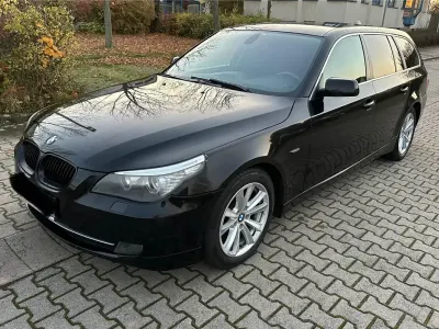 Gebraucht BMW 523 218 PS (160 kW) 2008 Schwarz Kombi