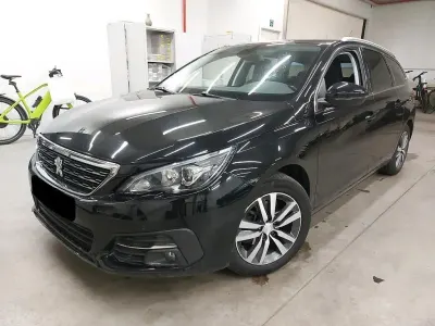 Gebraucht Peugeot 308 SW Allure 131 PS (96 kW) 2019 Schwarz Kombi