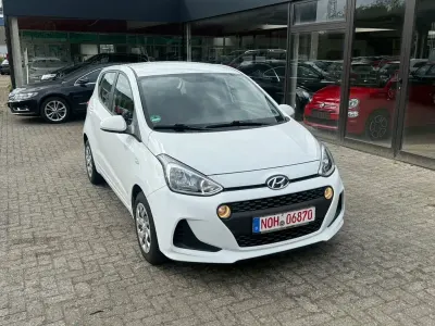 Gebraucht Hyundai i10 67 PS (49 kW) 2019 Weiß Kleinwagen