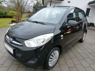 Gebraucht Hyundai i10 Edition 69 PS (50 kW) 2011 Schwarz Kleinwagen