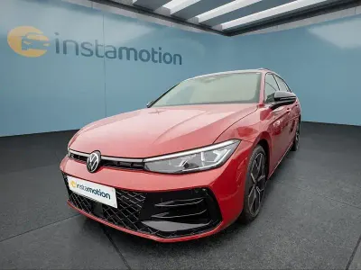 Gebraucht VW Passat 265 PS (194 kW) 2025 Rot Kombi